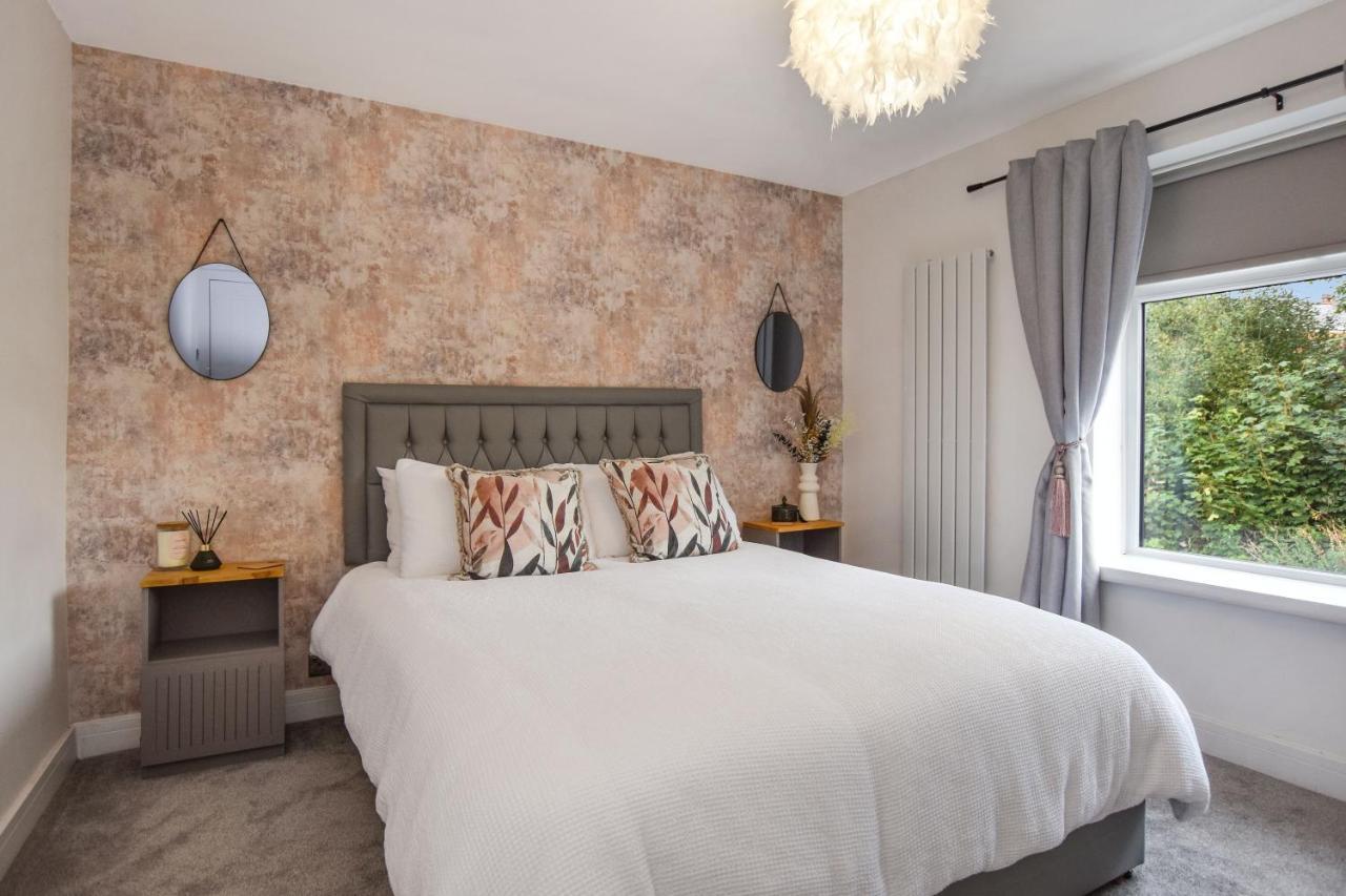 A Spacious From With Spectacular Views
