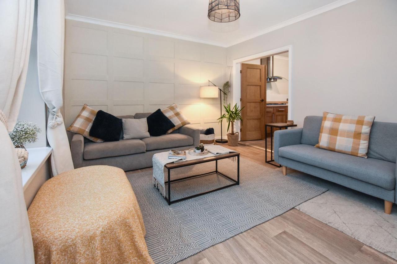 A Spacious From With Spectacular Views Holiday home
