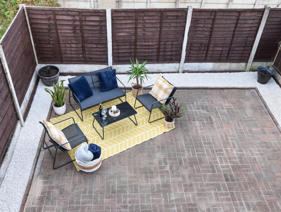 A Spacious From With Spectacular Views