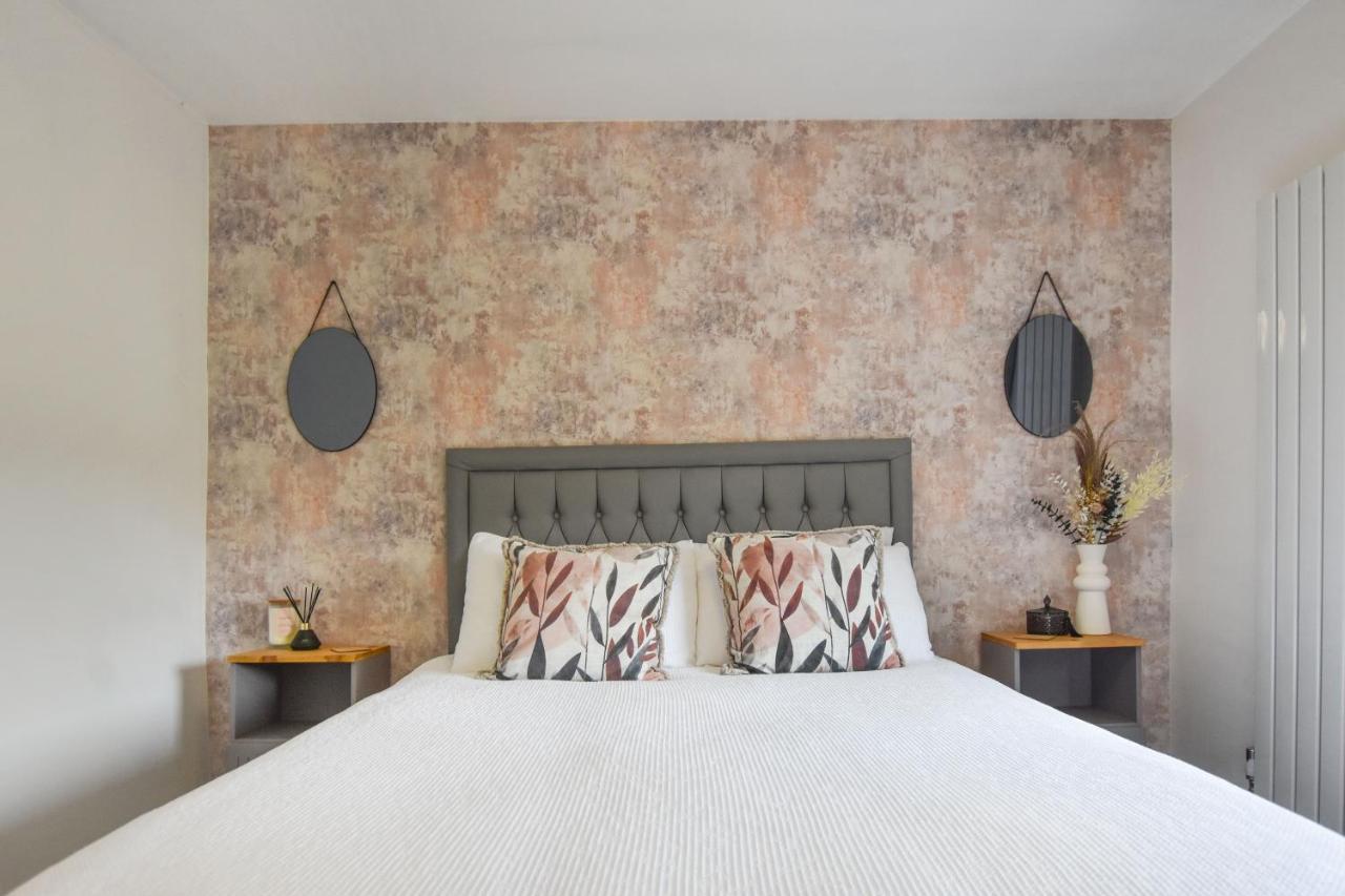 A Spacious From With Spectacular Views